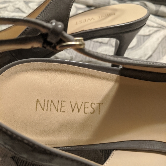 Nine West size 8.5 Gray Cinema Slingback Pumps - Picture 8 of 11